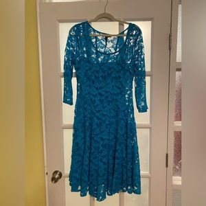 Beautiful turquoise Leslie Fay slip lacy dress